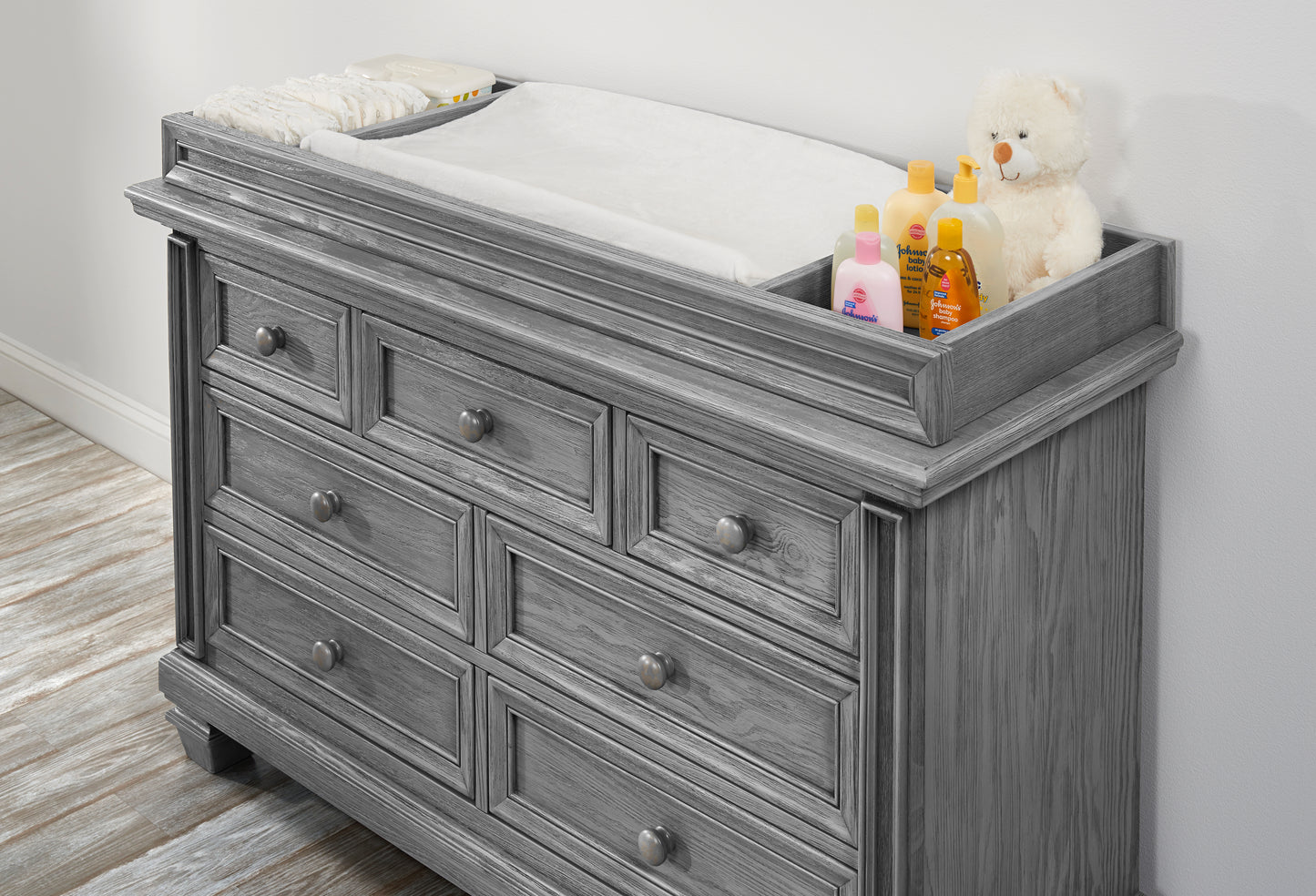 Richmond 7 Drawer Dresser