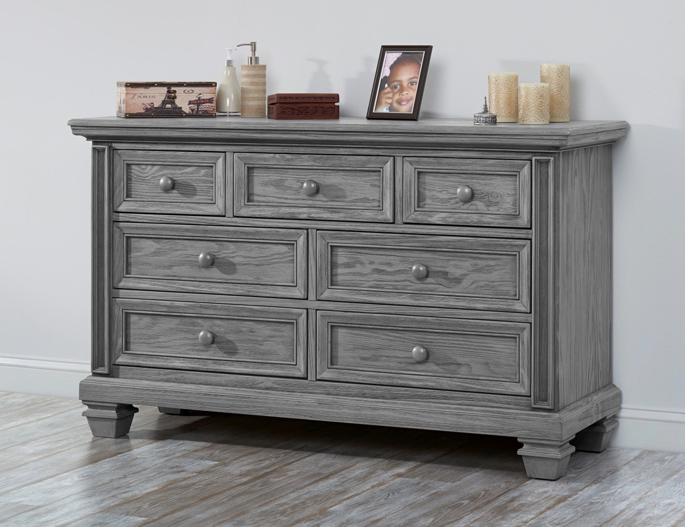 Richmond 7 Drawer Dresser